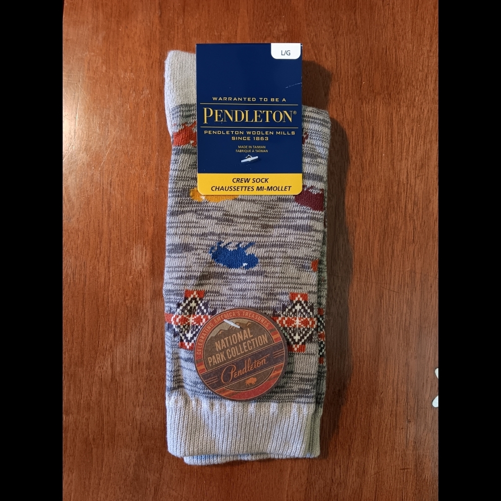 Pendleton Prairie Rush Hour Unisex Crew Socks, Mens 9-12 / Womens 10-13 sizing